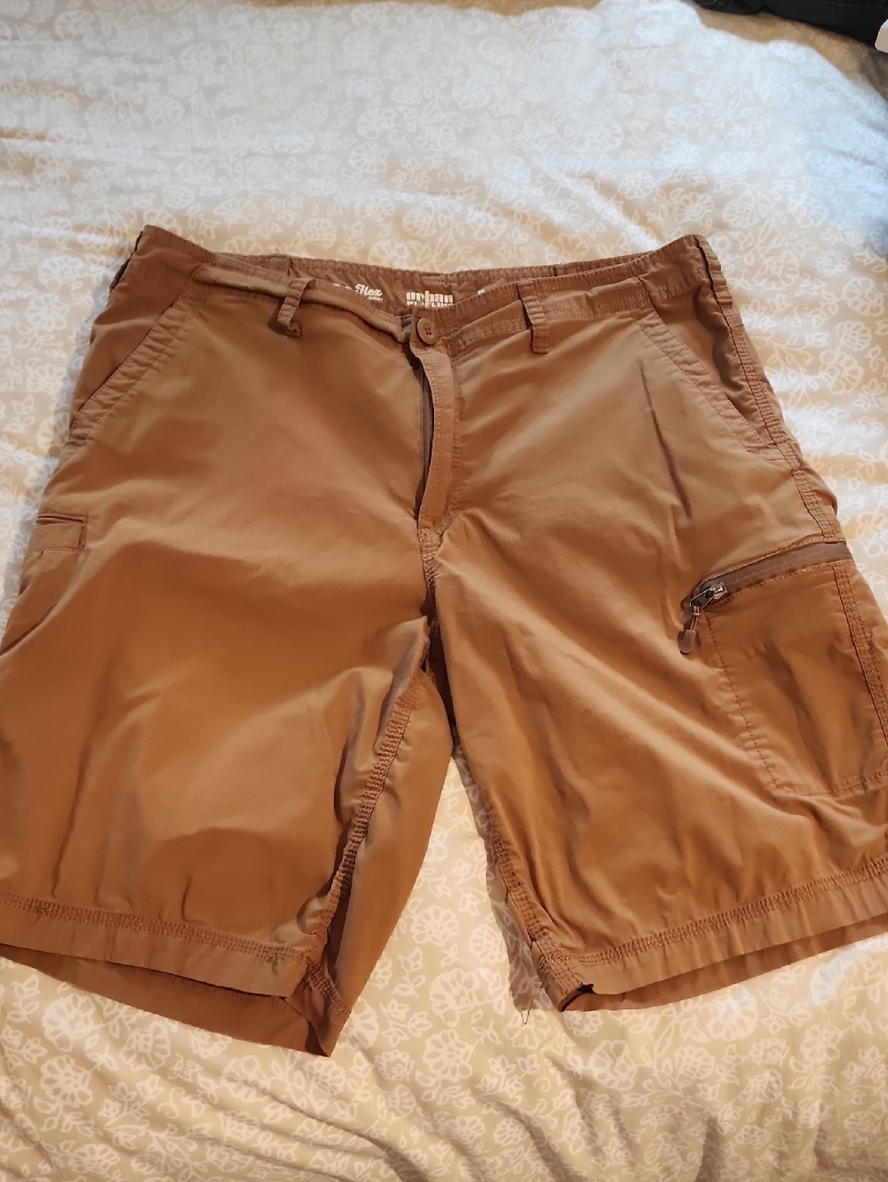 Mens Urban Pipeline Tan Cargo Shorts with Zipper Pocket